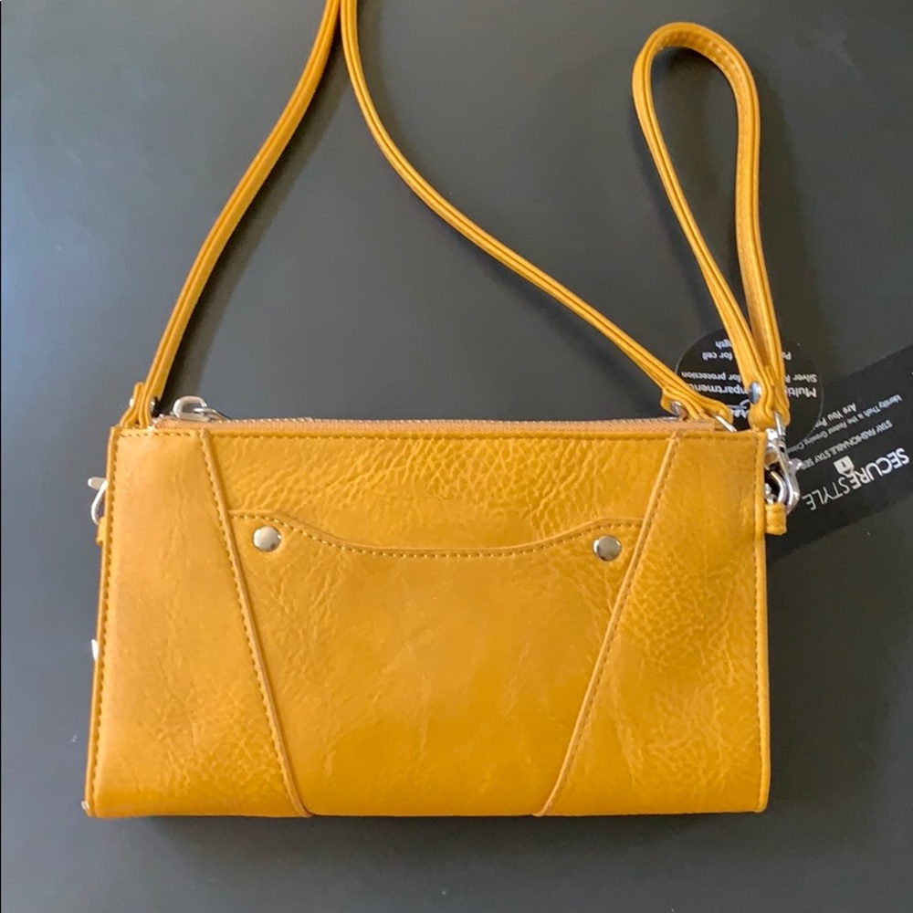 Brand New Triple Compartment Crossbody/Wristlet